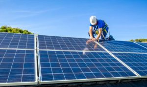 Installation et mise en production des panneaux solaires photovoltaïques à Sainte-Marie-aux-Chenes